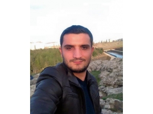 Otomobil Şarampole Devrildi: 1 Ölü, 1 Yaralı