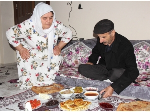 10 Yıl Metal Yemek Borusu İle Yaşadı