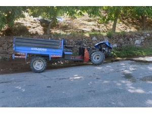 Tekeri Yerinden Fırlayan Çapa Motoru Devrildi: 1 Yaralı