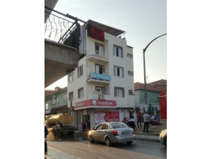 Balkondan Düşen Suriye Uyruklu Çocuk Hayatını Kaybetti