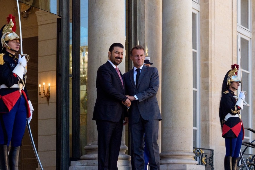 macron-irak-basbakani-zeydi-ile-bir-araya-geldi