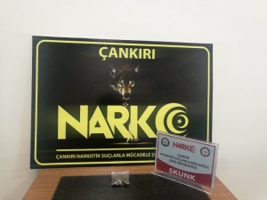 Şahısların Üzerinde Yasaklı Madde Yakalandı