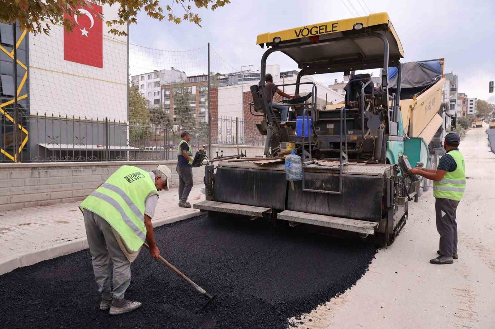 mustafakemalpasa-nin-alt-ve-ustyapisi-buyuksehir-tarafindan-yenileniyor