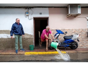 İspanya’yı Sel Vurdu: 3 Ölü