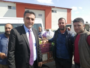 Akyaka Belediye Başkanı Toptaş, Pazar Esnafıyla Buluştu