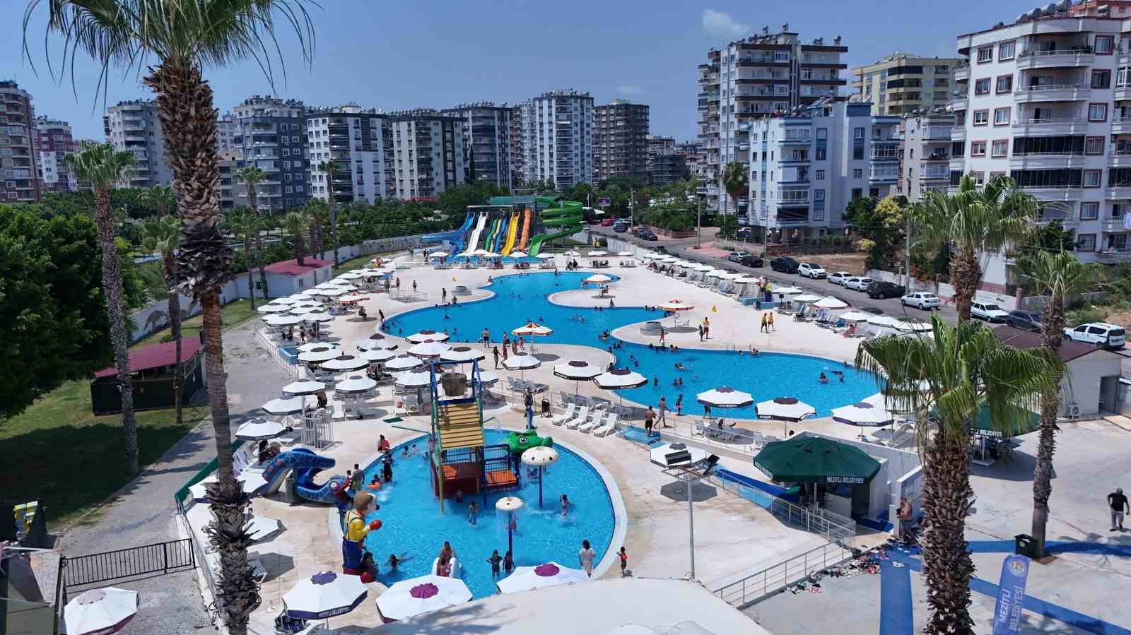 mezitli-belediyesi-su-parki-yaz-sezonuna-kapilarini-acti