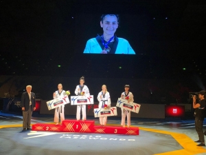 Hatice’den Son Saniyede Altın Tekme!