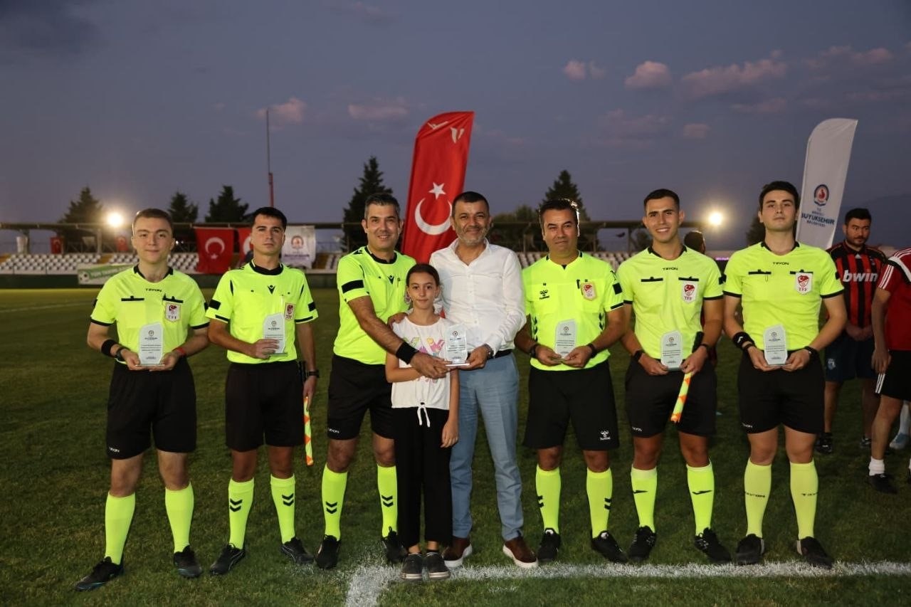 denizli-buyuksehir-futbol-turnuvasi-kupalar-sahiplerini-buldu