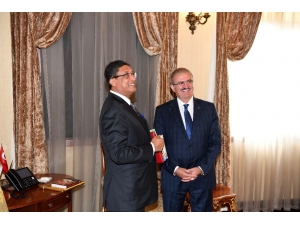 Antalya’da Hint Rüzgarı Esiyor