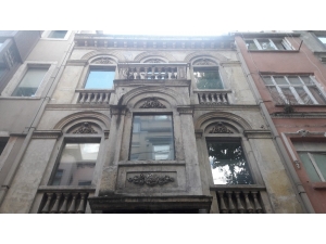 Beyoğlu’nda 2 İngiliz Otelde Ölü Bulundu