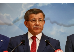 Ahmet Davutoğlu, Ak Parti’den İstifasını Açıkladı, Yeni Siyasi Parti Sinyali Verdi