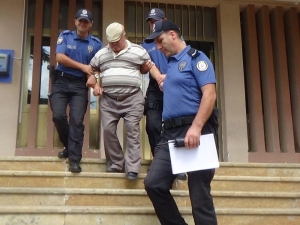 63’lük Üfürükçü Hoca Genç Kıza Cinsel Saldırıdan Tutuklandı