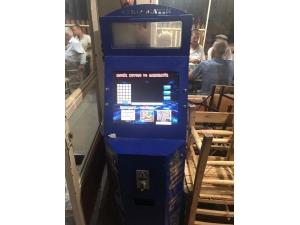 Polis Oyun Makinelerine El Koydu