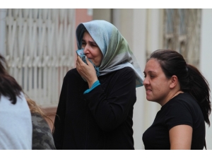 Komşular Arkasından "İnşallah Ölmemiştir" Diye Dua Etti