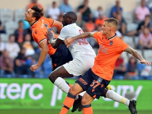 Skrtel, Başakşehir İle İlk Resmi Maçına Çıktı