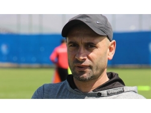 Bb Erzurumspor’da Teknik Direktör Muzaffer Bilazer İstifa Etti