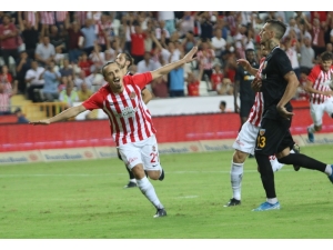 Süper Lig: Antalyaspor: 2 - İstikbal Mobilya Kayserispor: 2 (Maç Sonucu)