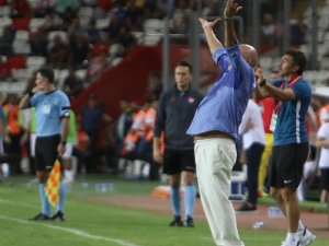 Hikmet Karaman Yerinde Durmadı