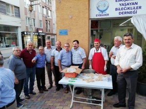 Eybilder’den Aşure İkramı