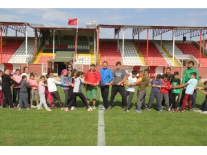 Minik Sporcular, Türkiye Şampiyonası’na Hazırlanıyor