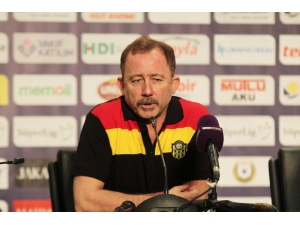 Sergen Yalçın: “Son 2 Haftayı Mağlubiyetle Kapattık Ama Güçlü Bir Oyun Sergiledik”