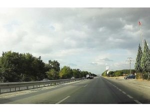 Köpeği Ezmemek İçin Takla Attı, O Anlar Kamerada...