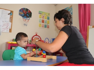 Çocuk Gelişimi Ve Eğitimcileri, Anne Ve Babalara Kılavuz Oluyor