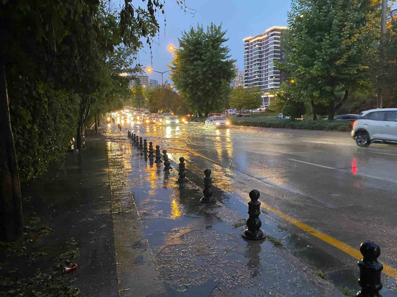 ankara-da-saganak-yagis-etkili-oldu