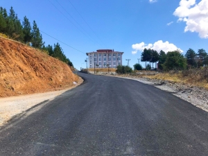 Pütürge’de Yol Çalışmaları Devam Ediyor