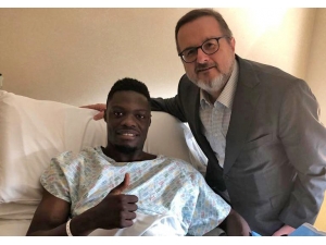 Trabzonspor’da Ekuban 2 Ay Sonra Sahalara Dönecek