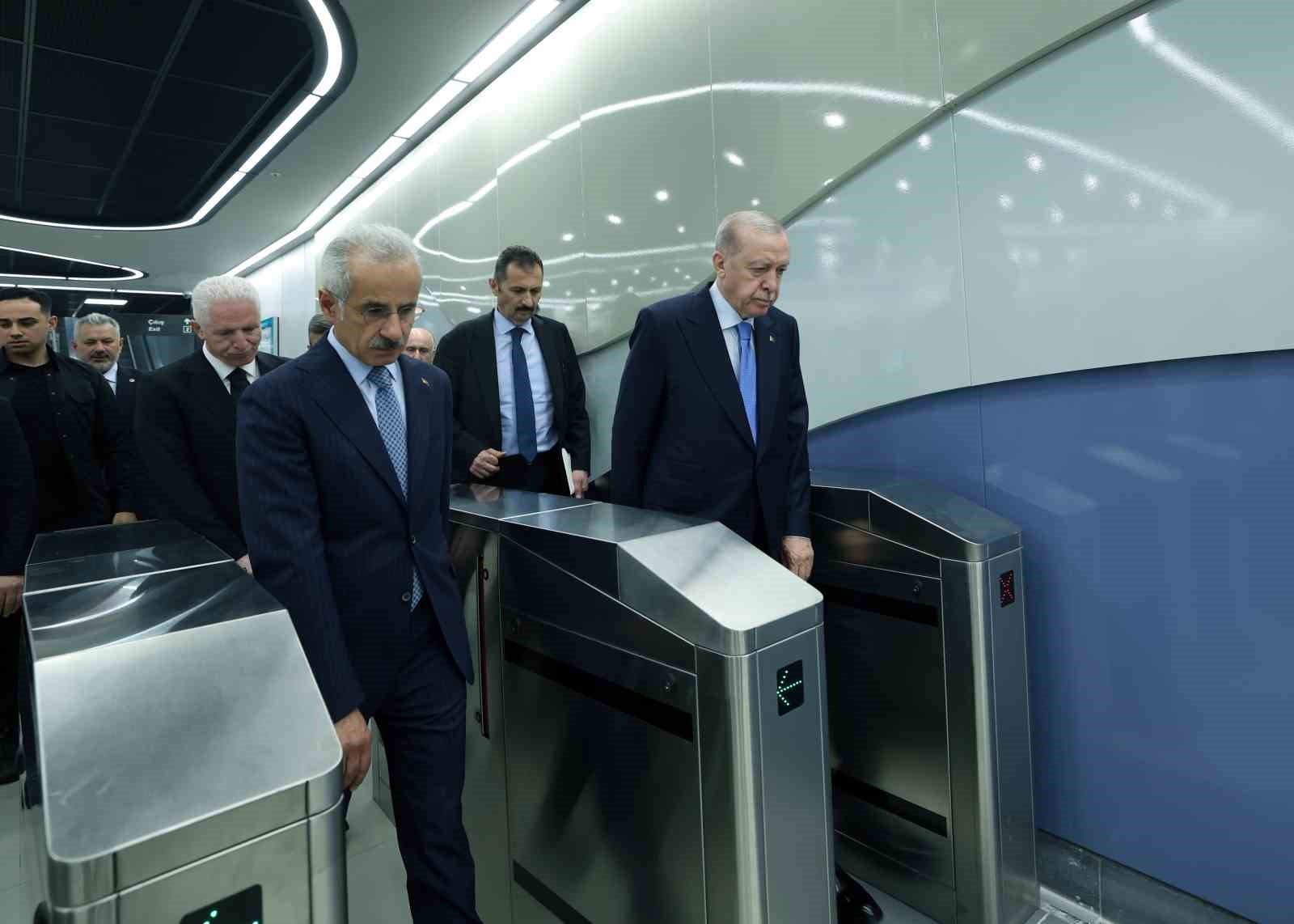 istanbul-a-nefes-aldiracak-proje-aciliyor-cumhurbaskani-erdogan-torenin-yapilacagi-alana-metroyla-gitti
