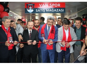 Van Spor Store Mağazası Açıldı