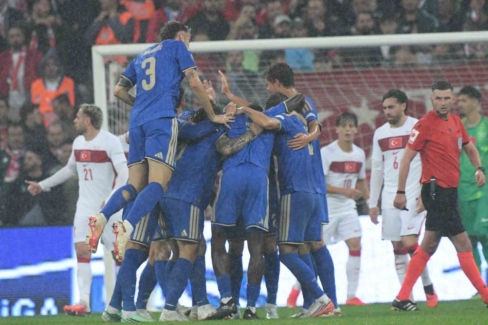 a-milli-futbol-takimi-italya-ya-12-kez-kaybetti