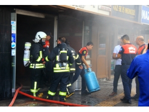 Menteşe’de İş Hanında Yangın