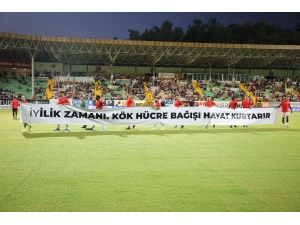 Süper Lig: Aytemiz Alanyaspor: 1- Fenerbahçe: 1 (İlk Yarı)