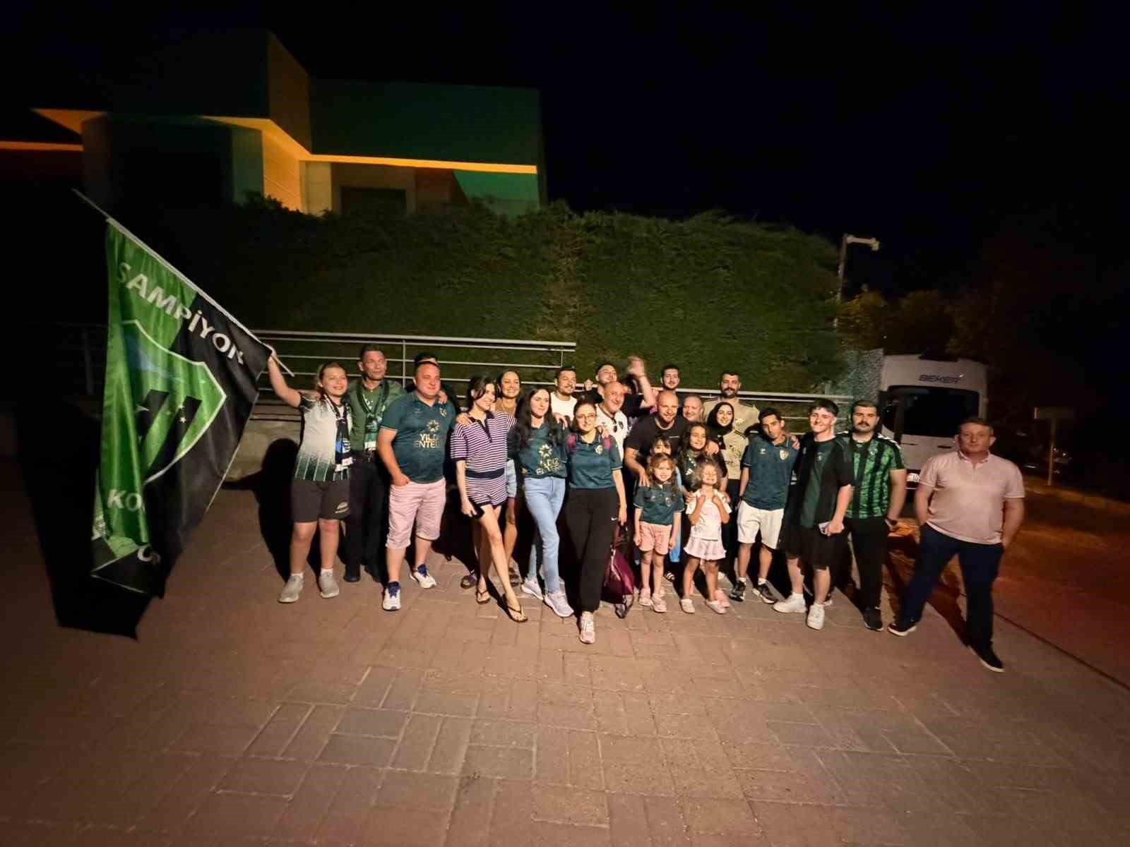 kocaelispor-taraftarlarindan-kaptanlarina-buyuk-surpriz