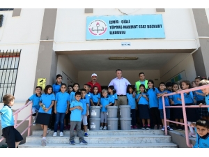 Okulların İç Ve Dış Cephe Boyası Çiğli Belediyesinden