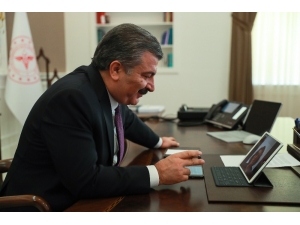 Sağlık Bakanı Koca’dan Almanya’da Yılın Doktoru Seçilen Dr. Dilek Gürsoy’a Tebrik