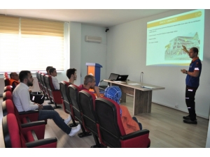 Kütahya Afad’tan ‘Genç Kızılay’ Üyelerine Eğitim