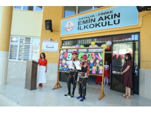 Finike’de İlköğretim Haftası Kutlaması