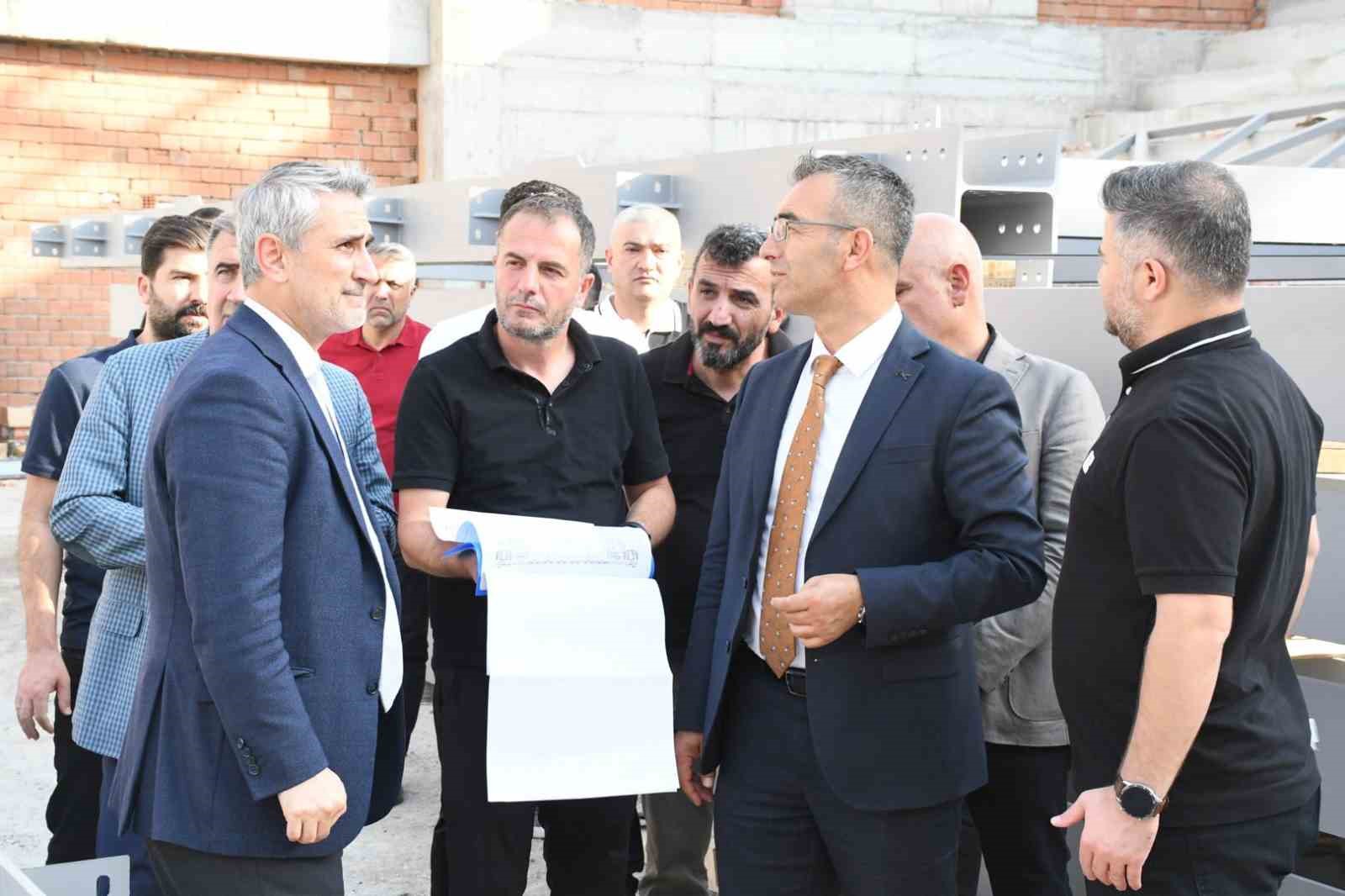 sirnak-ta-dev-spor-ve-genclik-yatirimlari-yerinde-incelendi