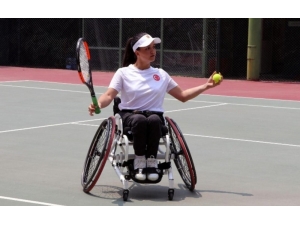 Adü Spor Bilimleri Fakültesinin Millileri Başarıya Doymuyor