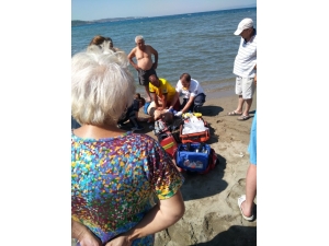 Burhaniye’de Boğulma Tehlikesi Geçiren Vatandaşı İtfaiye Kurtardı