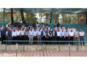 Milletvekili Özgürsoy Çelik, Yayladağlı’nda Muhtarlarla Biraraya Geldi