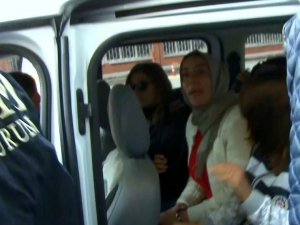 Hdp’li Belediye Başkanı Kardeşinin Kimliği İle Kaçarken Yakalandı