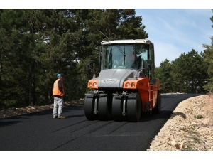 Büyükşehir Asfalt Ekipleri Taraklı’da