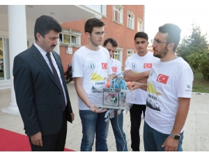 Subü Öğrencilerinin Su Altı Aracı Aracı Teknofeste