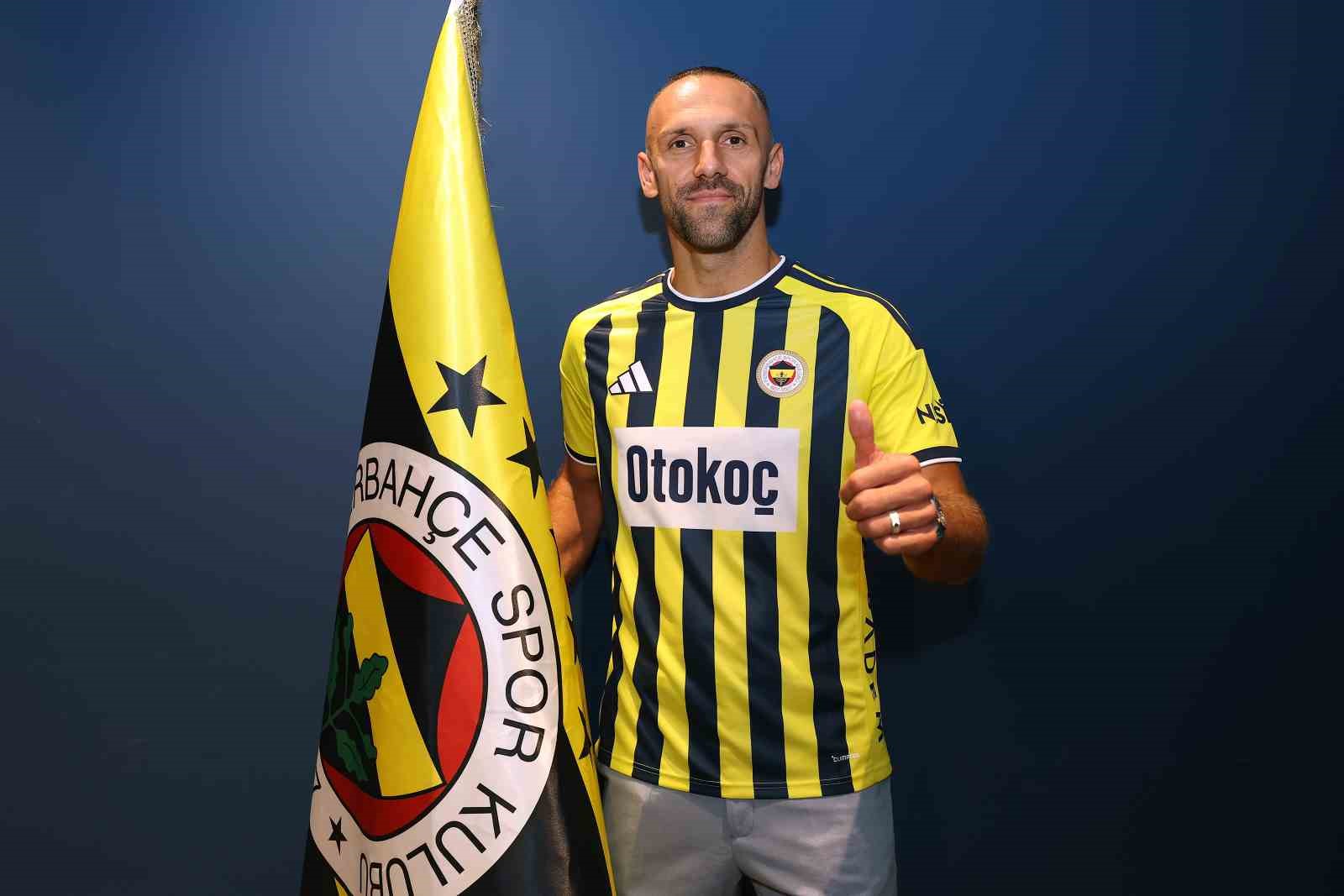 fenerbahce-vedat-muriqi-ile-3-yillik-sozlesme-imzaladi