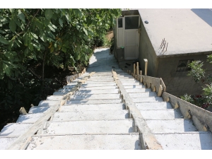 Bitlis’te Merdivenler Yenileniyor