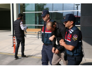 Çalıştığı Firmadan Çaldığı Çeyiz Eşyalarını Satarken Suçüstü Yakalandı